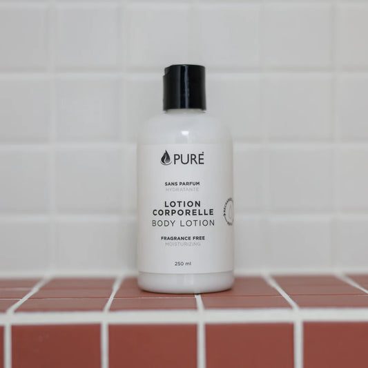 Lotion corporelle naturelle et hydratante PURE, formulée au Québec pour les peaux sensibles