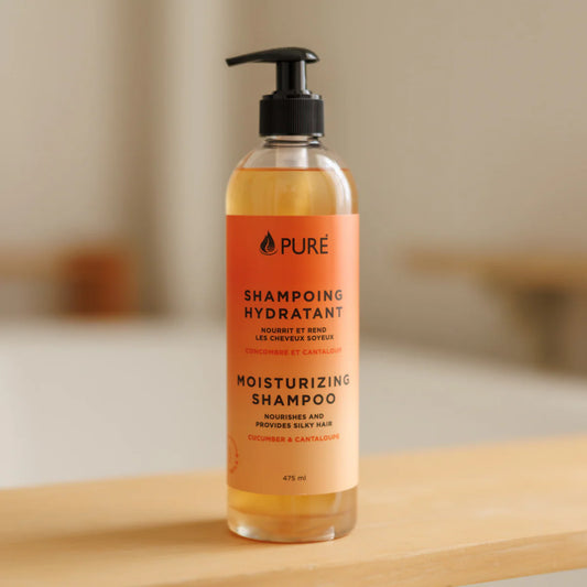 Shampoing hydratant au baobab pour cheveux secs et frisés, de la marque québécoise PURE.